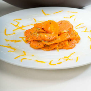 Aprenda a fazer cenouras com amêndoa e mel  - Foto: Getty Images