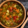 Sopa de legumes com shitake