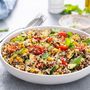 Quinoa com brunoise de legumes e curry