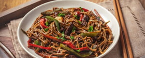 Yakisoba - Foto: iko636 / GettyImages