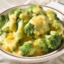 Brócolis com molho de grão de bico
