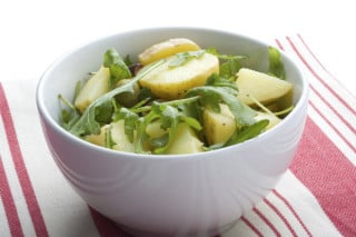 Salada de batata ao molho mostarda - Foto: Thinkstock
