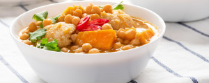 Curry com legumes e grão-de-bico