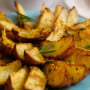 Batatas crocantes com orégano: receita fácil e saborosa