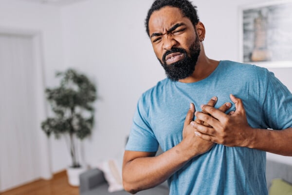 Quanto tempo antes do infarto aparecem os sintomas? Saiba aqui