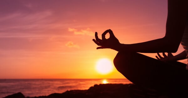 Meditação: o que é, como meditar e 10 benefícios